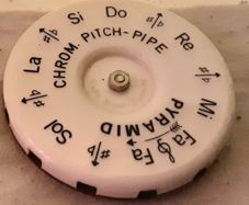 pyramid  chrom pitch pipe