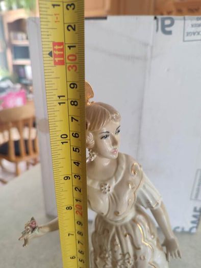 Antique Valencian Fallera porcelain figure