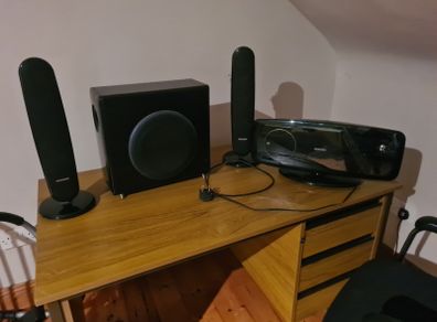 Samsung surround sound speaker system