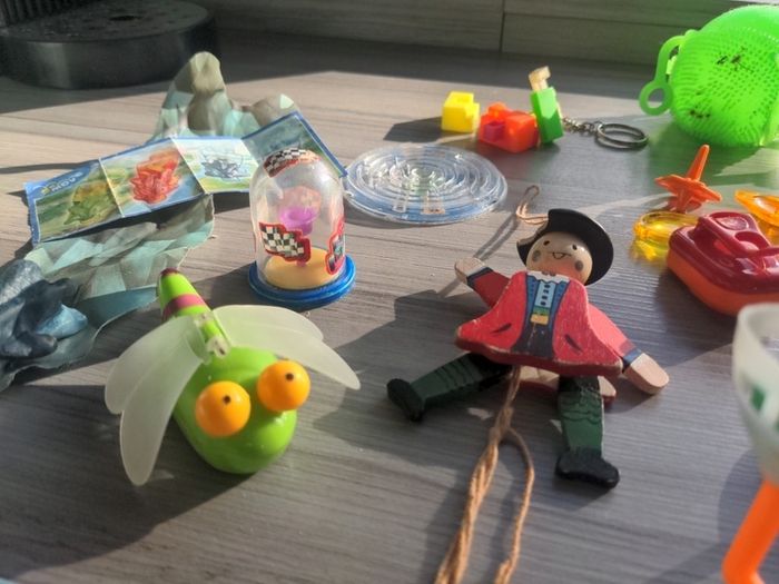 Random toys