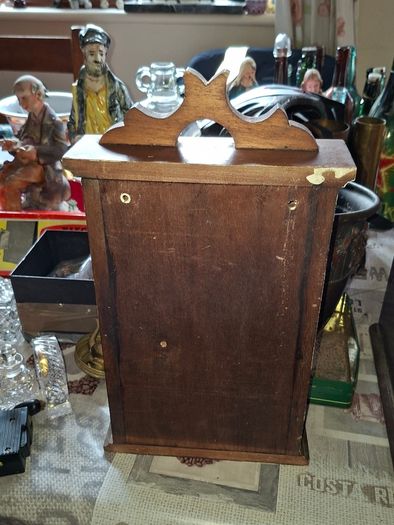 Beautiful Old Floral Wooden Wall Mounted Cabinet Key Holder, Postage Available or Collection, Lots more Coins, Notes, Antiques and Collectables including Oil Lamps in my other ads