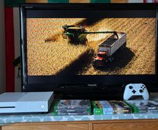 Xbox One S 1TB (White) + 6 Games, Boxed