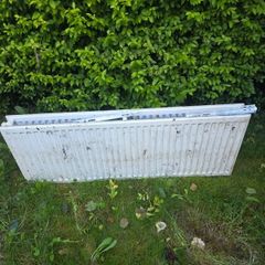 Double Radiator with wall fittings