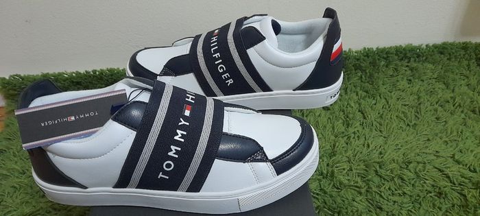 Tommy Hilfiger Unisex Leather Footwear low cut sneaker UK-7/EUR-41 Style:T3B4-30508-0744X007 blue/white-2024