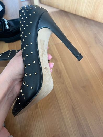 Brand new aldo genuine leather black stilletto gold studs