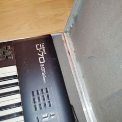 Roland D-70 super LA Synthesyser