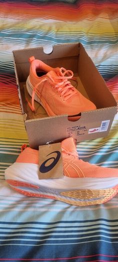Asics Gel Saiun Runners (6.5)