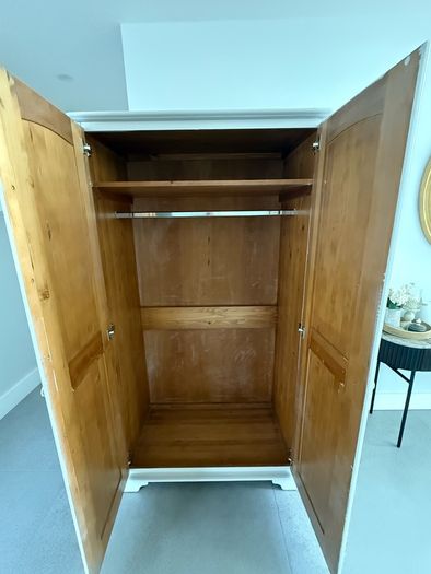 wardrobe