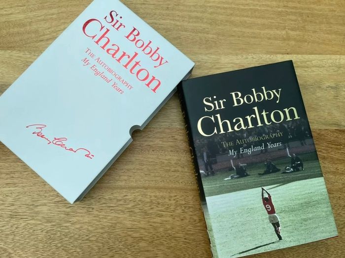Signed Bobby Charlton Deluxe Slipcase Autobiography Limited to 1000 New & Sealed