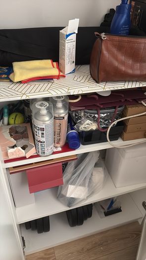 Cabinet storage with doors (W-80cm D-28cm H-106cm)