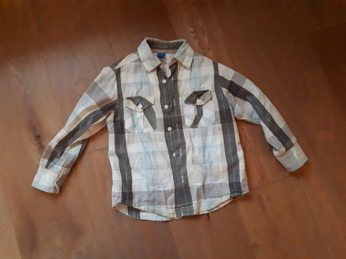 4 x Boys Shirts - Age 5 to 9
