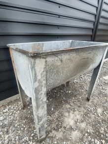 Galvanised freestanding trough