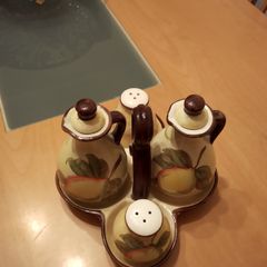 Salt Pepper Vinegar & Olive Oil Set