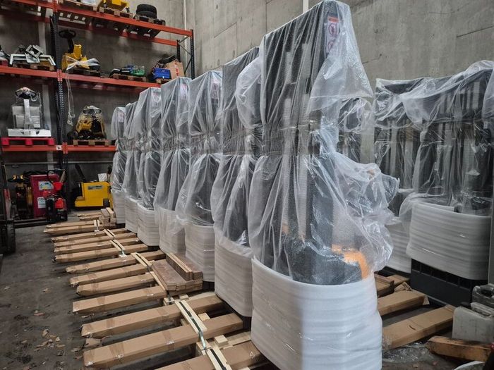 Electric stacker