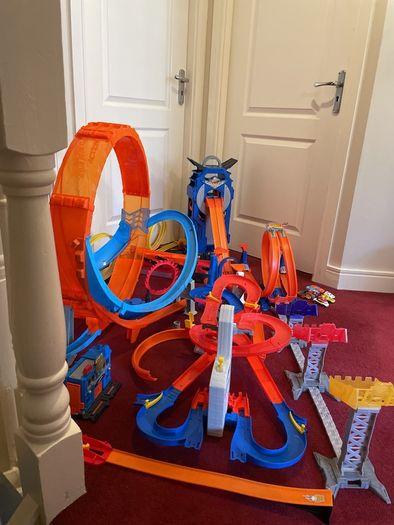 hot wheels: mega set bundle includes 7 HotWheels sets