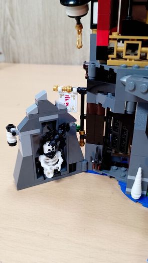 LEGO Ninjago 70643 Temple Of Resurrection