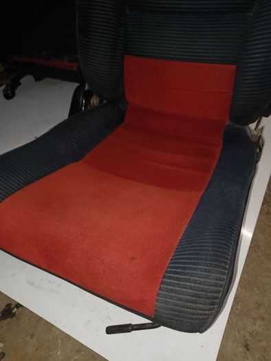 Toyota mr2 Mk1 seats.