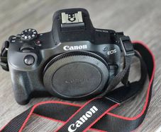 Canon R100