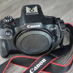 Canon R100