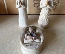 Selection Willow Tree figures & Trinket Box