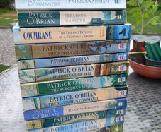 12 x Patrick O'Brian paperback books, D18