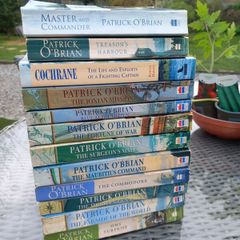 12 x Patrick O'Brian paperback books, D18