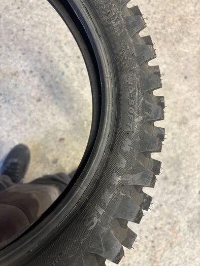 maxxis 90/100-12 mx tyre