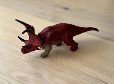 Mattel Jurassic World Diabloceratops Fierce Roar with Sound and Attack