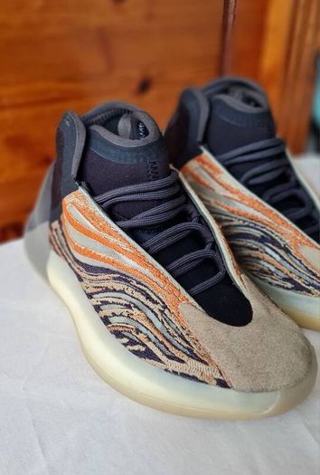 2021 adidas yeezy qntm Size 4 eu 36 2/3 flash orange in excellent condition