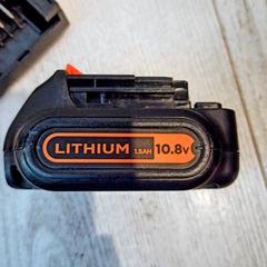 Black and Decker 10.8v drill battery + charger