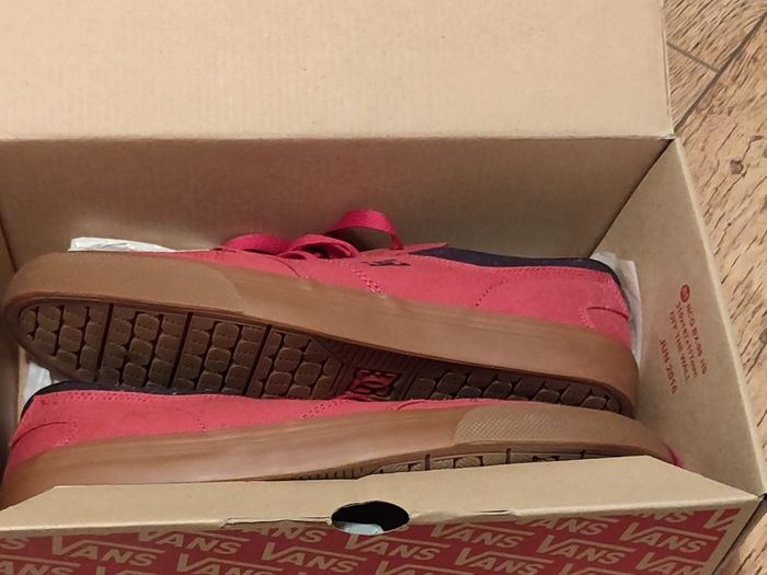 DC Nyjah Vulc TX Red  size 8 euro 42