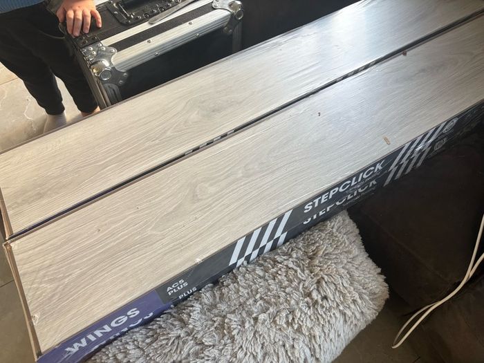 New Laminte Wooden Flooring