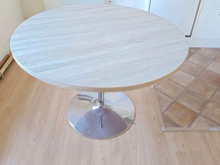 round table
