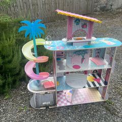 dolls house