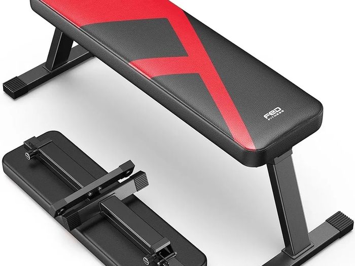 Flat Weight Bench, Foldable Flat Dumbbell Bench, Stable for All Types of Strength Training & Bench Presses, Easy to Assemble for Home Workouts, Max Load Capacity 300 kg