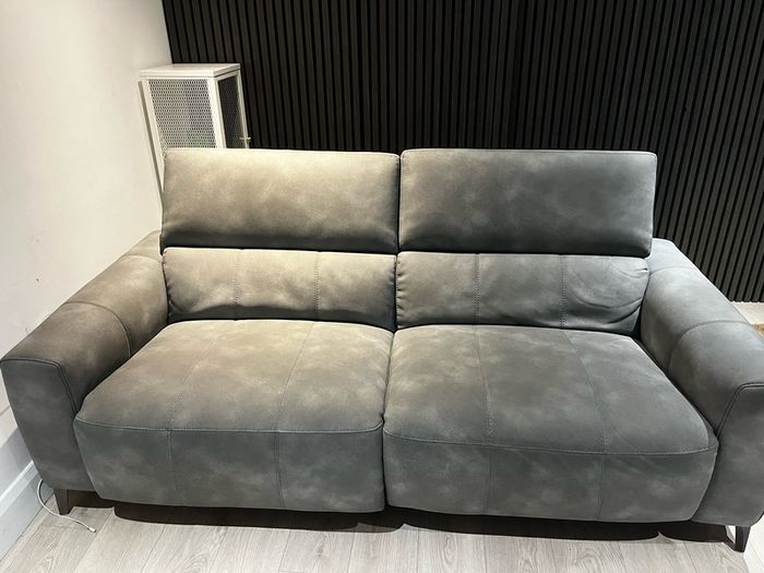 electric recliner sofa