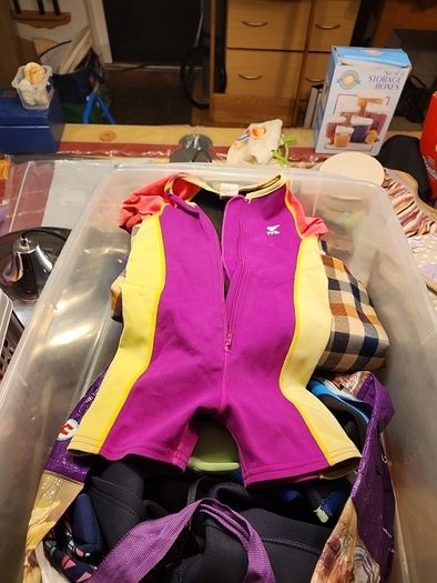 kids wetsuit