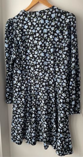 Floral print ladies dress size 16 New without tags