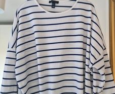 Navy/white striped top