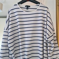 Navy/white striped top