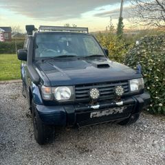mitsubishi pajero mk2 breaking