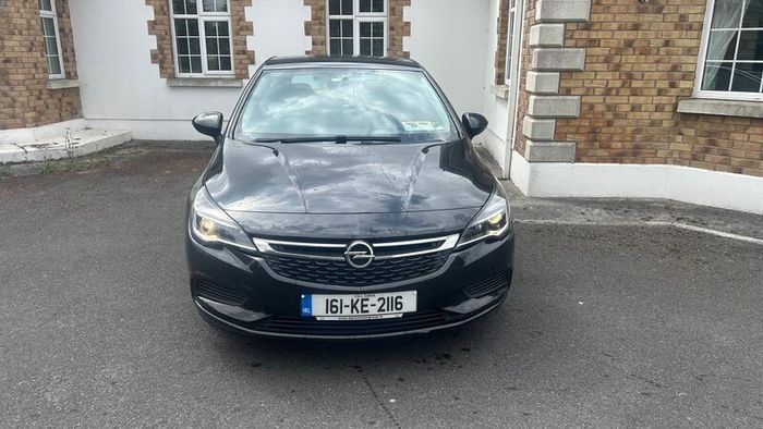 2016 Opel Astra 1.6 CDTi  1 Owner from New
