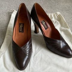 Pair of vintage handcrafted italian leather stilettos