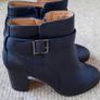 Vionic Black Ankle Boots size 5 Image 2
