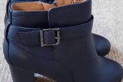 Vionic Black Ankle Boots size 5