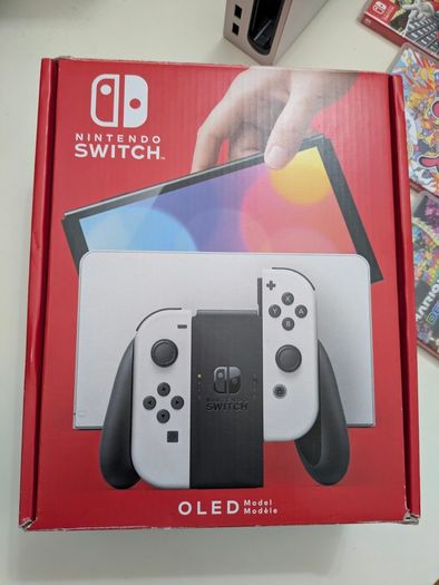 Nintendo Switch OLED (In the box) + Case + Super Mario Odyssey + Bomberman