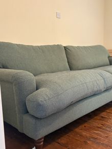 4 seater Livie