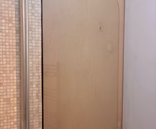 bathroom glass screen