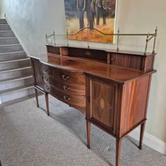 Edwardian Mahogany& satinwood inlaid bow-front sideboard