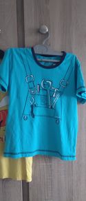 Cotton t shirt 5/6 years old 6 euro each